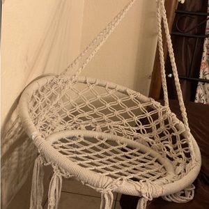 Brand new swinging chair never used